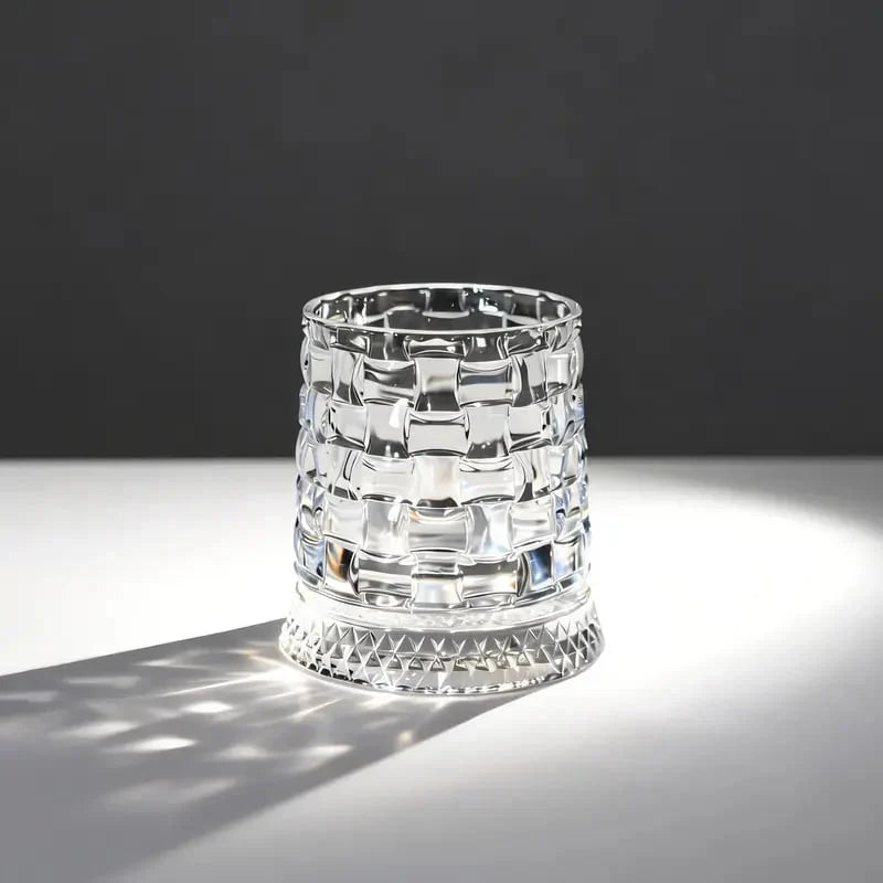 360° Spinning Star-Cut Crystal Glass for Whiskey and Cocktails