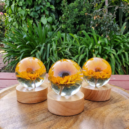 Hand-Poured Flower Resin Lamp with Warm Floral Night Light