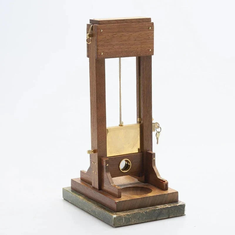 Purpose-Built Luxury Desktop Cigar Cutter – Unique Gu – Luxury Desktop