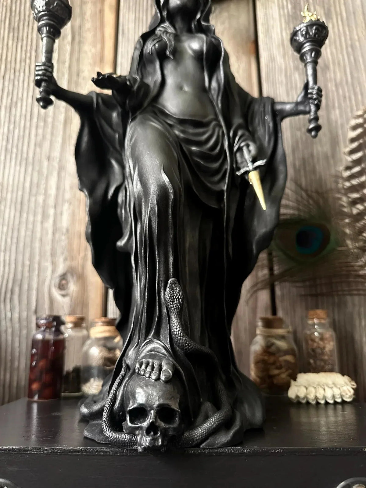 Purpose-Built Hekate Niktipolos, The Witch of The