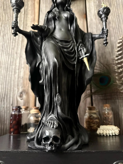 Purpose-Built Hekate Niktipolos, The Witch of The