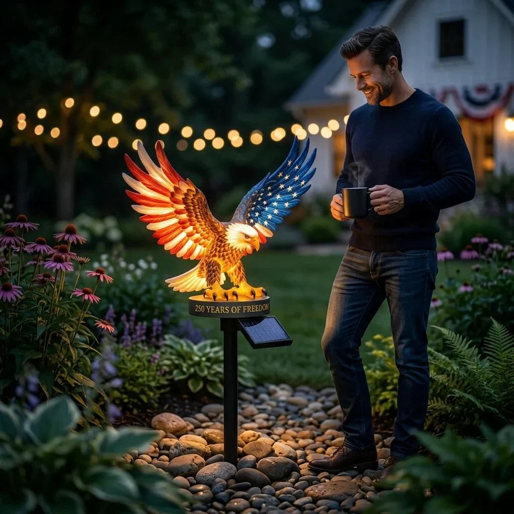 Outdoor-Ready Solar Eagle – American Freedom for Garden Display