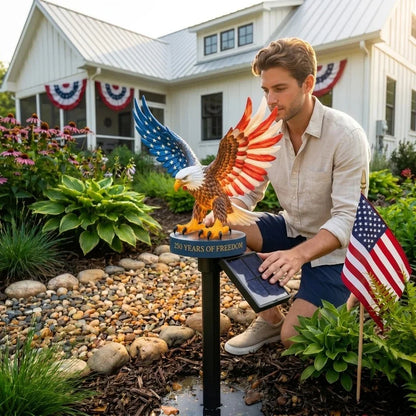 Outdoor-Ready Solar Eagle – American Freedom for Garden Display