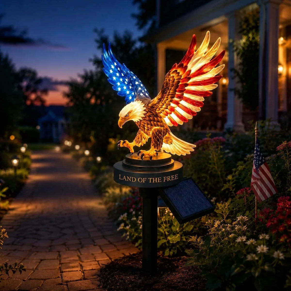 Outdoor-Ready Solar Eagle – American Freedom for Garden Display