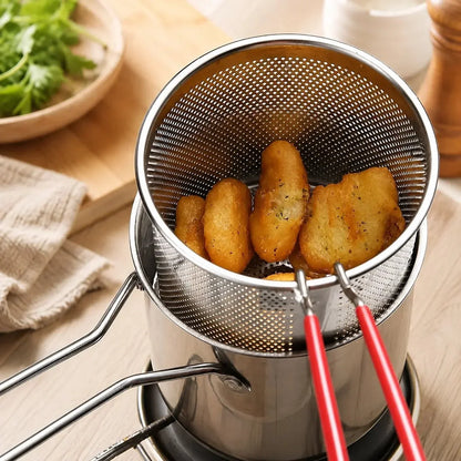 Space-Saving Restaurant-Quality Crispy Frying at Home Compact