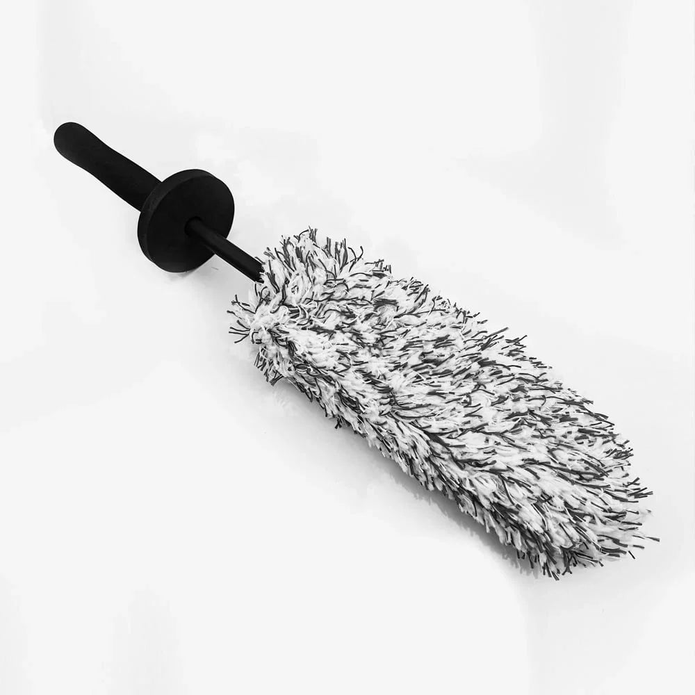 V+ Flexible Brush for Cleaning Wheel Barrels