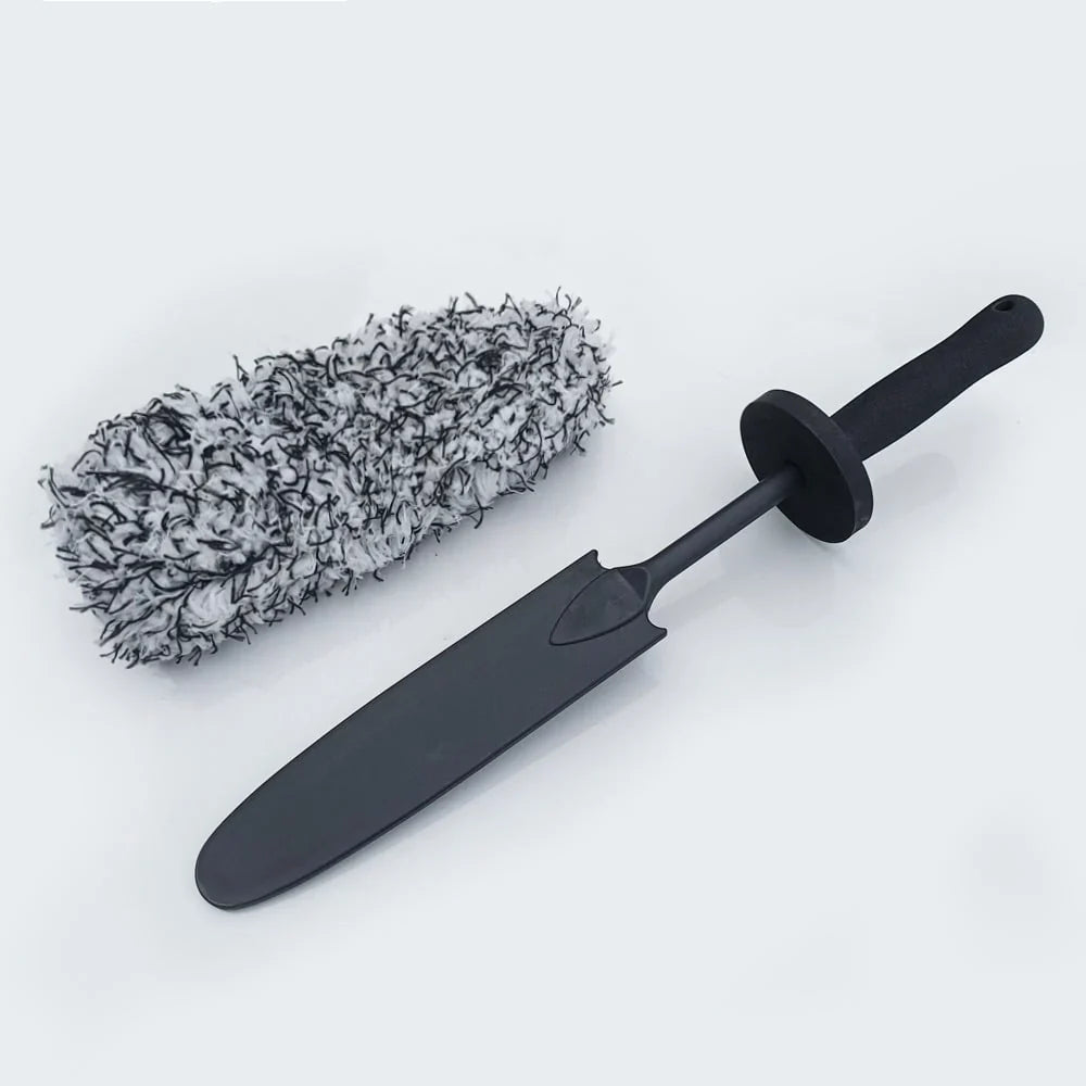 V+ Flexible Brush for Cleaning Wheel Barrels