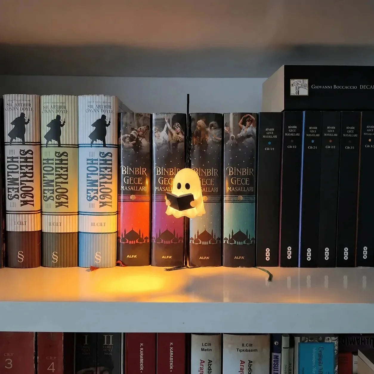 Practical Ghost Bookshelf Lantern for Cozy Reading