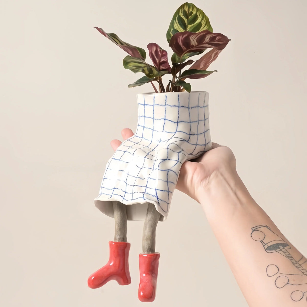 Outdoor Creative Sitting Planter Collection for Gar – Creative Sitting