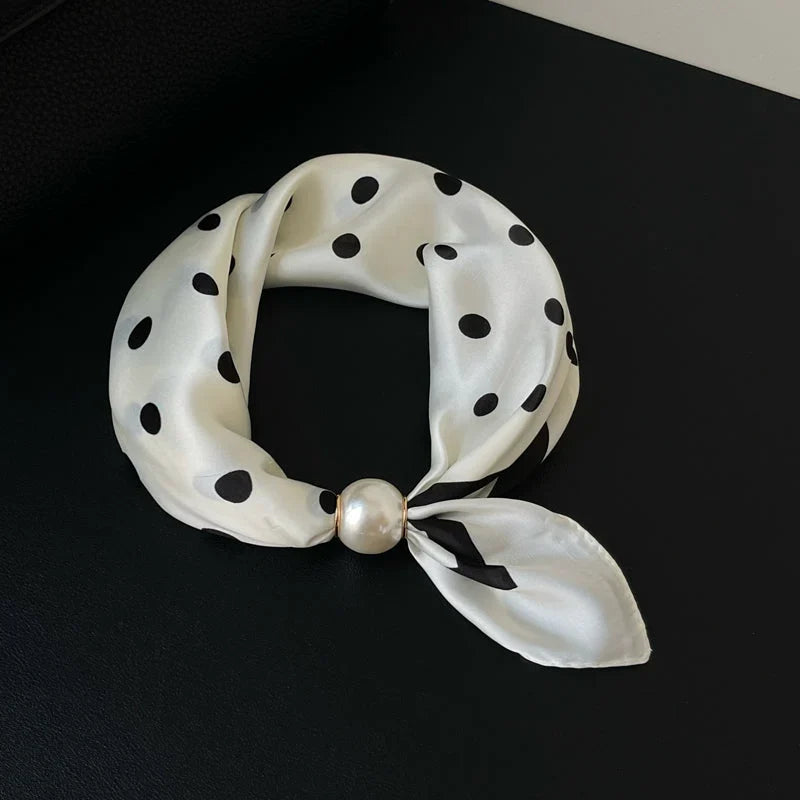 Printed Scarf with an Elegant Pearl Buckle Closure